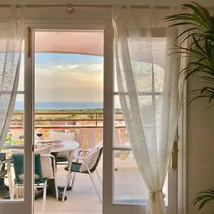 Zodiac Acuario Villa