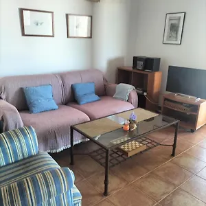 By The Sea; With A Private Garden Apartamento